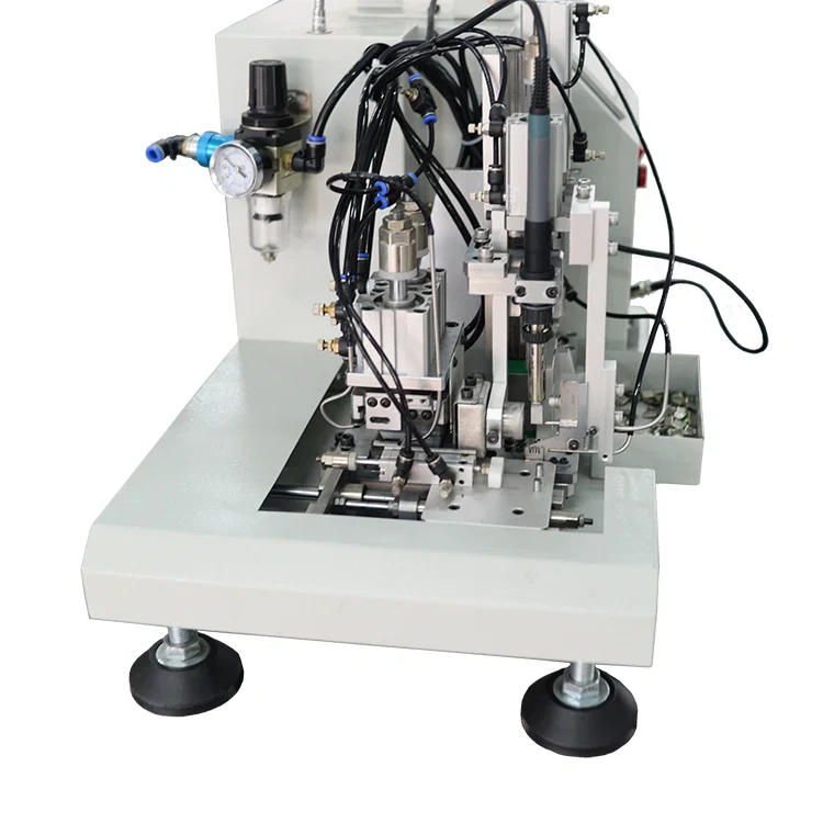 USB 데이터 케이블 마이크로 라이트닝 Type-c 커넥터, 구리 케이블, 와이어 제조, 전기 기계 플랜트 장비, 케이블 와이어 스트리퍼 기계에 의해 iPhone 스마트 폰 Android iOS 시스템으로 충전 전송