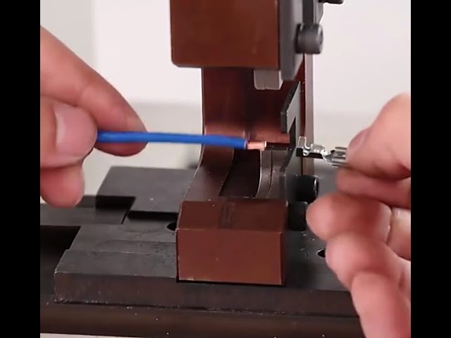 Loose Terminal Crimping Applicator   Single Grain Connector OTP Mold, Single Press Crimper