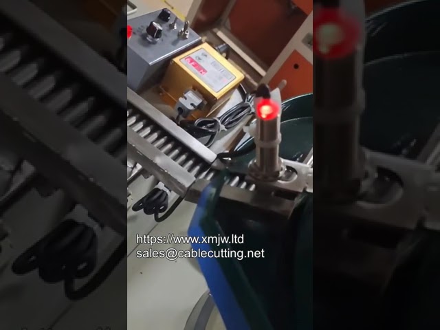 Ultra quiet Automatic Vibration Plate Terminal Feeding Semi Automatic Terminal Crimping Machine