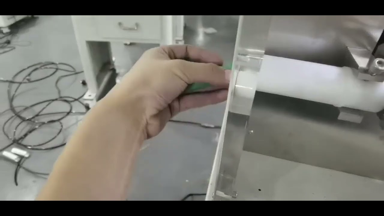 Fully Automatic Pipe Cutting Machine Cutting Rubber Tube Working Real Shot